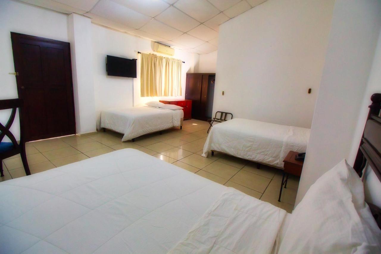 Hotel Santa Elena Antiguo Cuscatlán Eksteriør bilde
