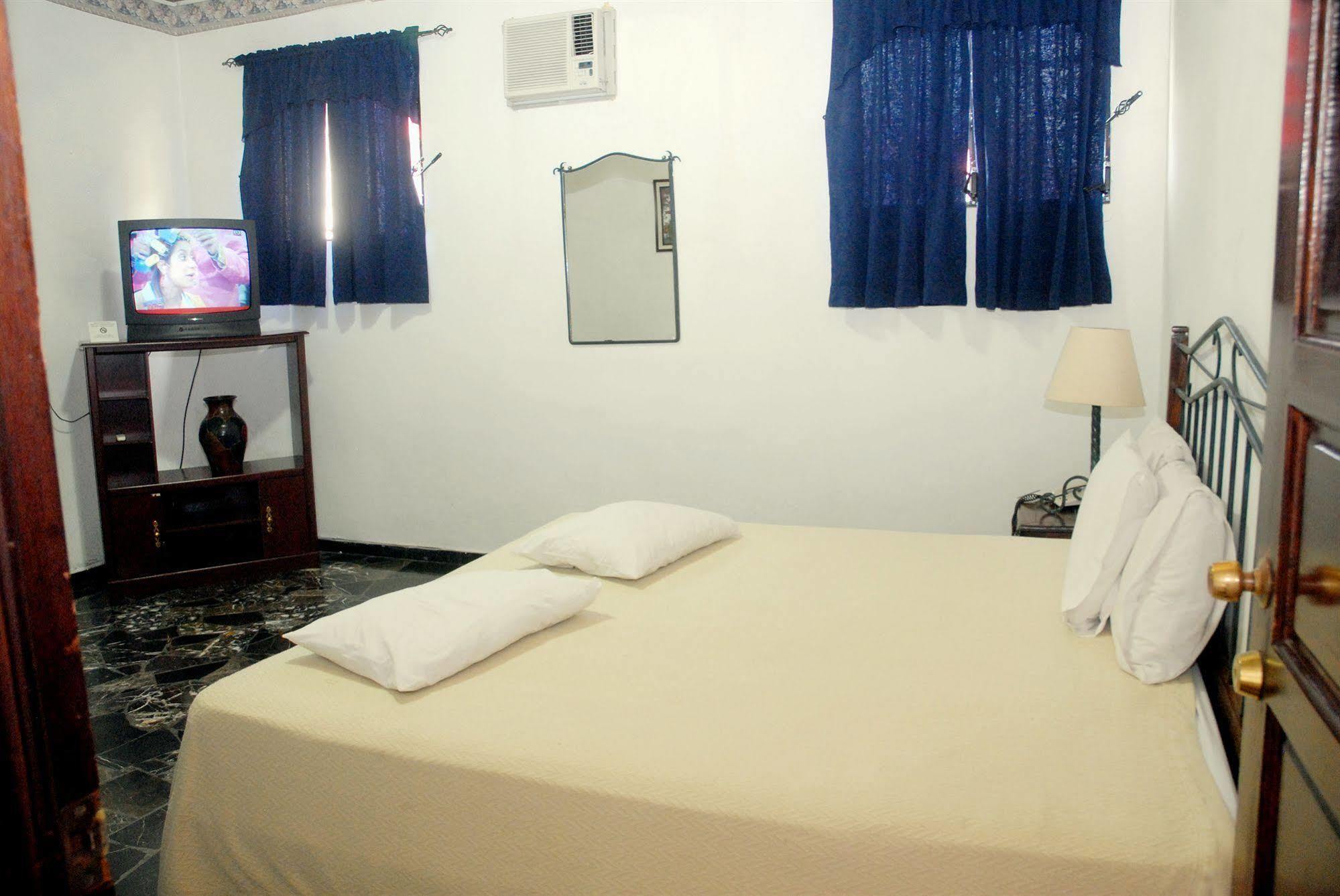 Hotel Santa Elena Antiguo Cuscatlán Eksteriør bilde