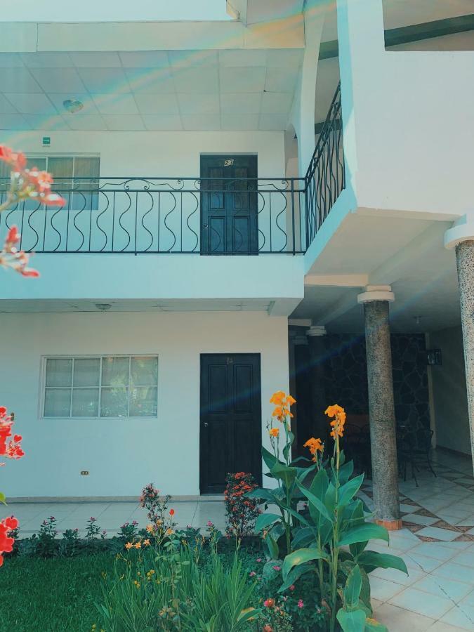Hotel Santa Elena Antiguo Cuscatlán Eksteriør bilde
