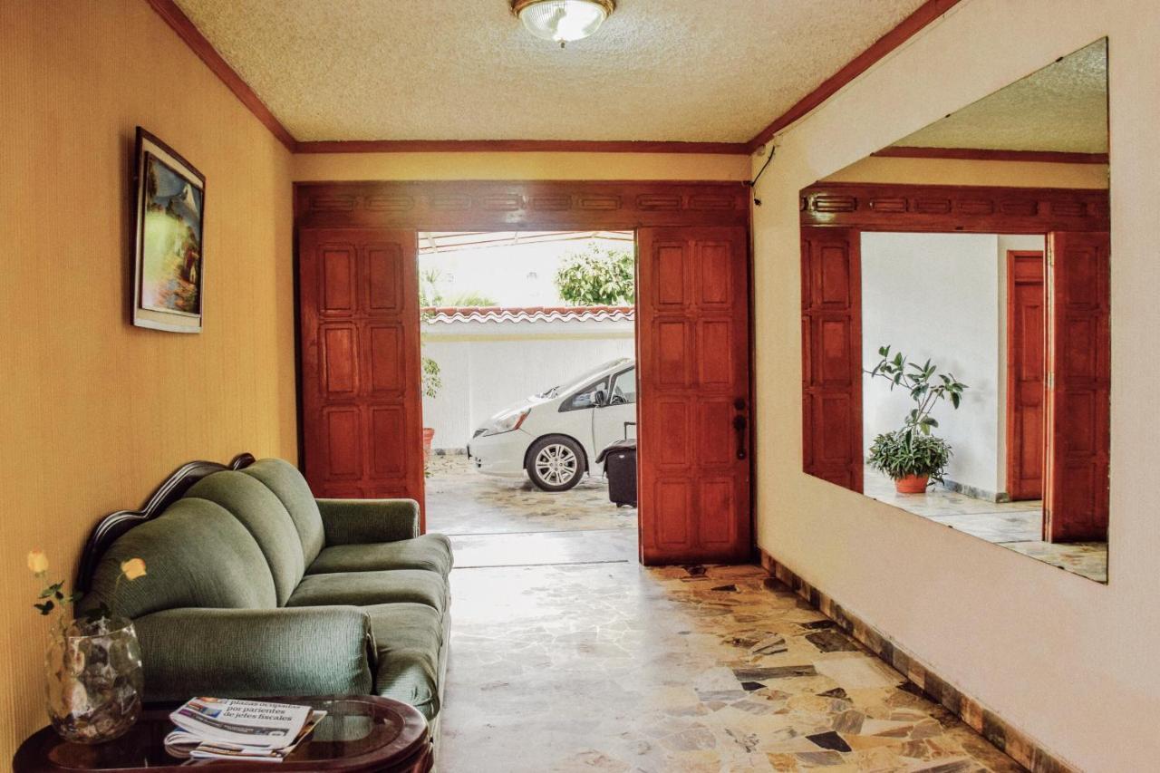 Hotel Santa Elena Antiguo Cuscatlán Eksteriør bilde